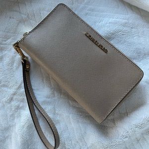 Tan Michael Kors Wallet